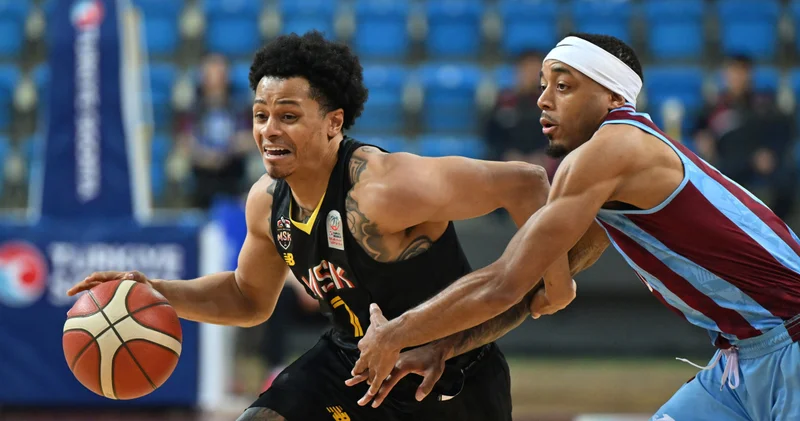 Türkiye Sigorta Basketbol Süper Ligi nde küme düşen son takım Mersinspor