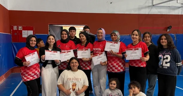 Bozyazı da Evimin Sultanları Anneler Günü Voleybol Turnuvası tamamlandı Mersin Haberleri