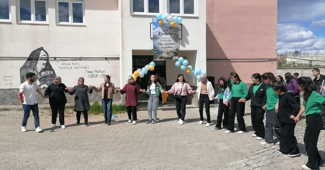 Karaçoban da bir sofra kuruldu, mesafeler kardeşliğe dönüştü Erzurum Haberleri
