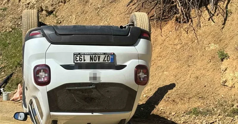 Batman’da pancar toplamaya gidenleri taşıyan araç takla attı: 4 yaralı