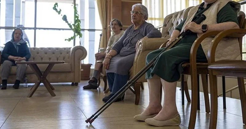 7 bin yaşlı huzurevi sırasından elendi