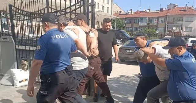 Okul girişinde bekçiyi darp eden 2 şahıs tutuklandı Eskişehir Haberleri