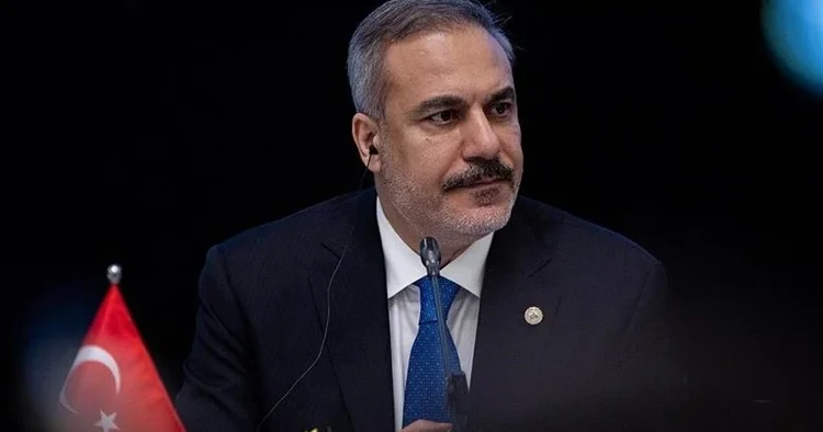 Dışişleri Bakanı Hakan Fidan, Yunan mevkidaşı Yerapetritis ile bir araya geldi