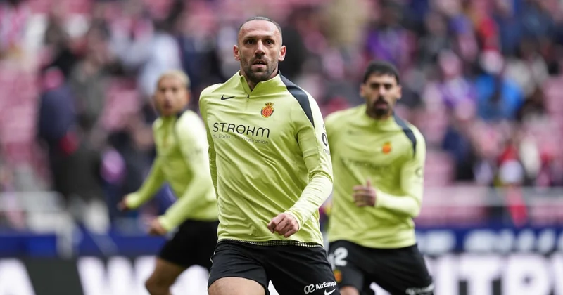 Fenerbahçe ilk transferini bitirdi! Vedat Muriqi in bonservisi belli oldu Sözcü Gazetesi