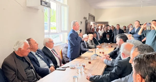 AK Parti Hakkari İl Başkanı Kaya, trafik kazasında ölen Tunç un yakınlarıyla bir araya geldi Van Haberleri