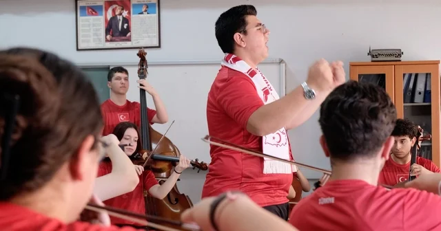 A Milli Futbol Takımı beste yarışmasında Bizim Çocuklar birinci oldu Ankara Haberleri