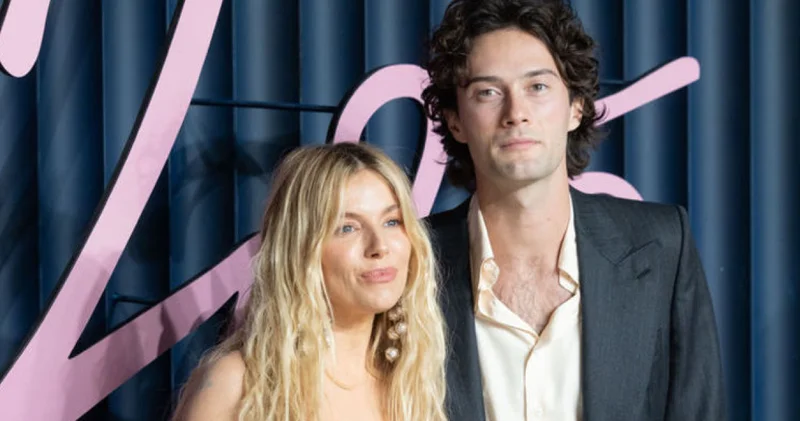 Sienna Miller ve Oli Green nişanlandı