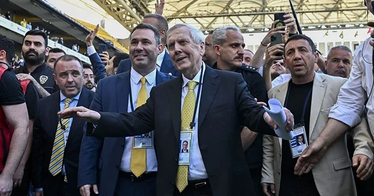 Fenerbahçe Yönetim Kurulu ilk toplantısını yaptı!