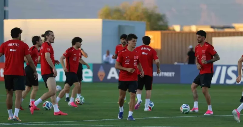 Avustralya maçına günler kala Montella dan Ferdi Kadıoğlu ve Kenan Yıldız kararı