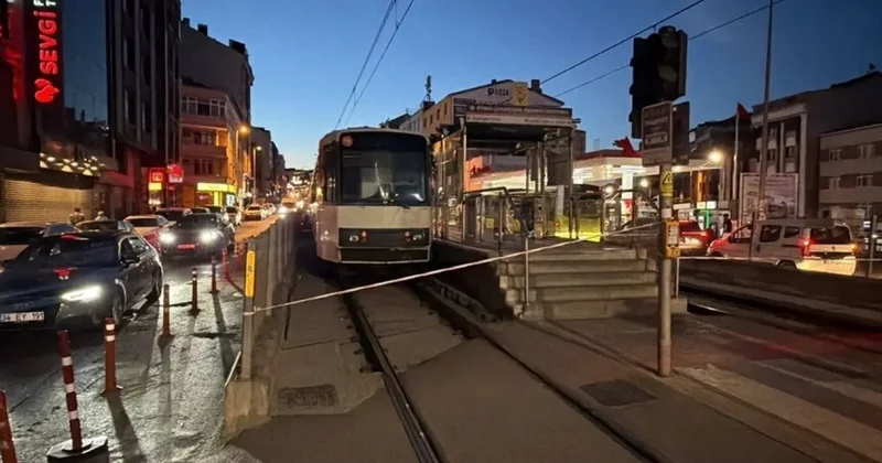 Bayrampaşa da trafo patlaması: Tramvay seferlerini aksattı