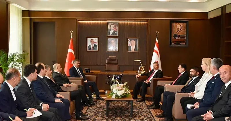 KKTC Başbakanı Üstel, Bakan Çiftçi’yi kabul etti