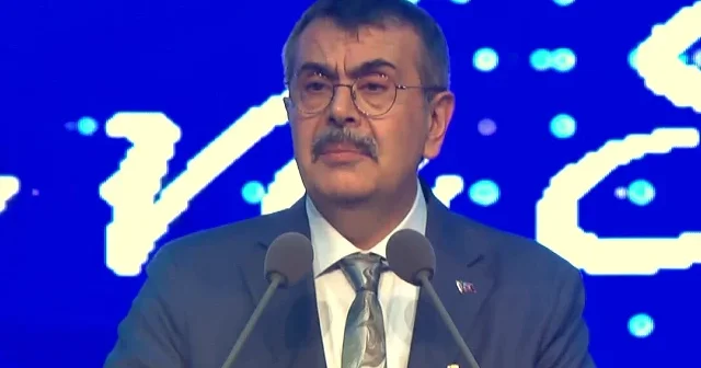 Bakan Tekin dünyada Bir benzeri daha yok diyerek açıkladı: İmam hatipleri uluslararası bir marka yapacağız VİDEO İZLE