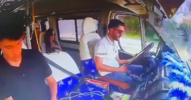 Adana da sürücü uyudu, dolmuş duvara çarptı: 7 yaralı Adana Haberleri