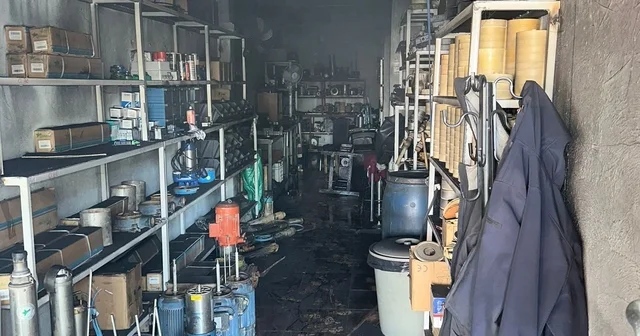 Diyarbakır da çıkan yangında iş yeri kullanılamaz hale geldi Diyarbakır Haberleri