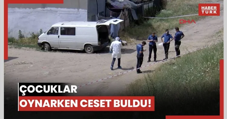 Çocuklar oynarken ceset buldu!