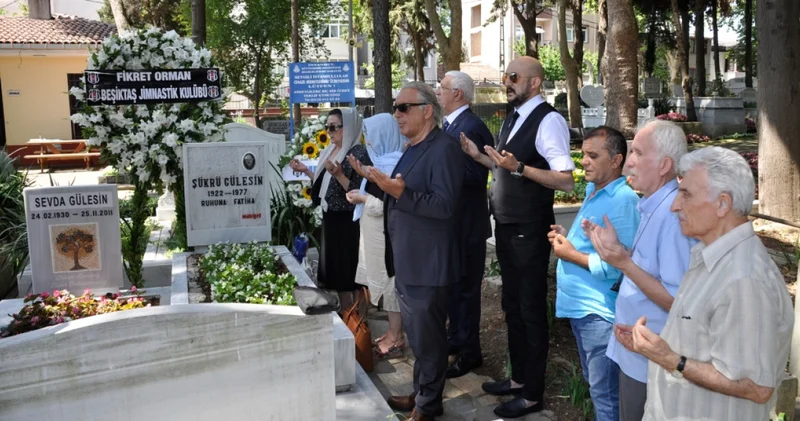 Beşiktaş ın eski futbolcusu Şükrü Gülesin anıldı