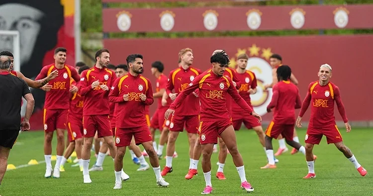 Galatasaray hazırlık maçında Ümraniyespor ile karşılaşacak