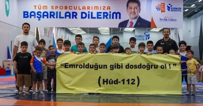 Esenlerli gençlerden Yeditepe Üniversitesi’ndeki olaylara ayetli mesaj
