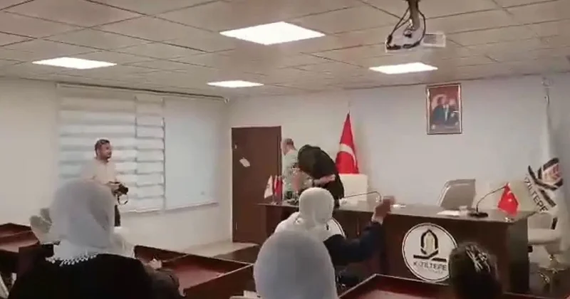 Müstehcen görüntülerini ortaya çıkmasının ardından DEM Parti’den istifa eden Kızıltepe Belediye Başkanı İpek e yumurtalı protesto