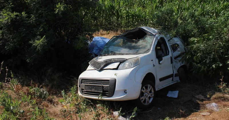 Aksaray da düğünden dönen aile kaza yaptı: 3 ölü, 1 yaralı