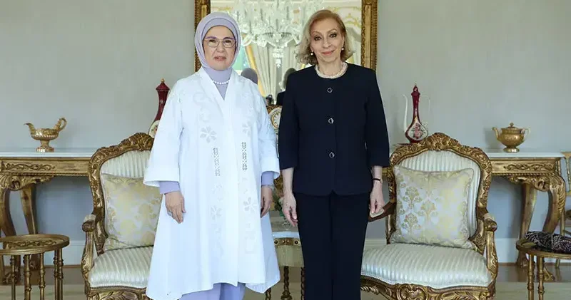 Emine Erdoğan, Lübnan Başbakanı nın eşi Sahar Selam ile görüştü