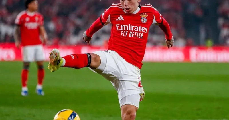 Aral Şimşir rekoru kesmedi! Trabzonspor dan genç yıldız için Benfica ya dev teklif