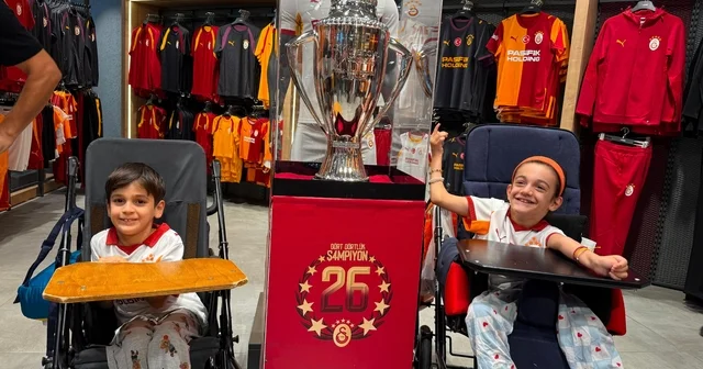 Galatasaray ın şampiyonluk kupası Mardian Mall da taraftarlarla buluştu Mardin Haberleri Habertürk Yerel Haberler