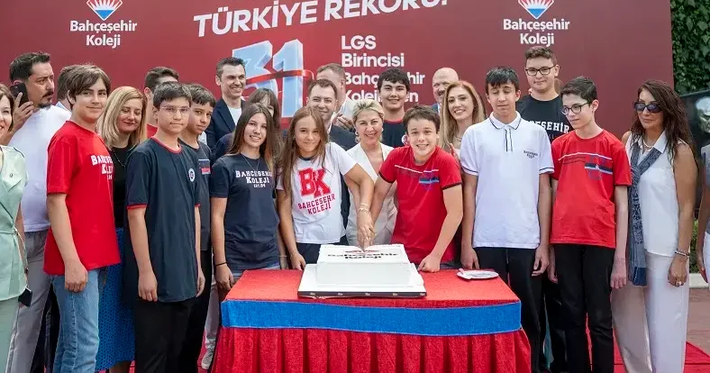 LGS’de Bahçeşehir Koleji’nden 31 öğrenci 500 tam puan aldı