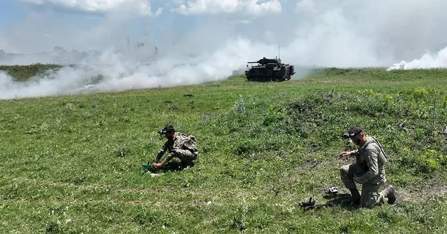 Kars ta Mehmetçikten güç gösterisi: 14 üncü Mekanize Piyade Tugayı ndan nefes kesen tatbikat Kars Haberleri Habertürk Yerel Haberler