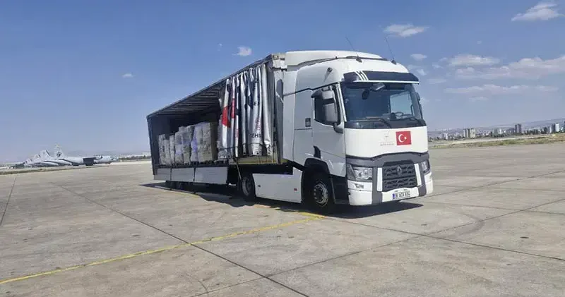 Venezuela ya 1 TIR dolusu ilaç ve tıbbi sarf malzemesi gönderildi