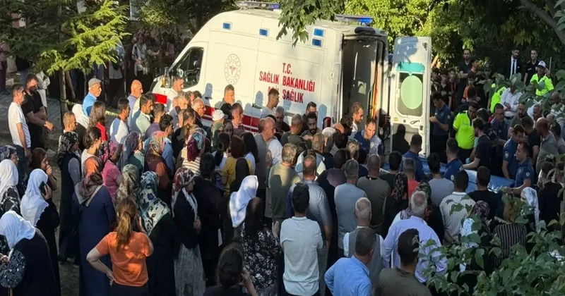 Manevra yapan ambulansın çarptığı Muhammet, hayatını kaybetti
