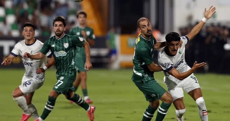 Bursaspor zaferle başladı! 3 puanı yeni yıldızlarıyla kaptı