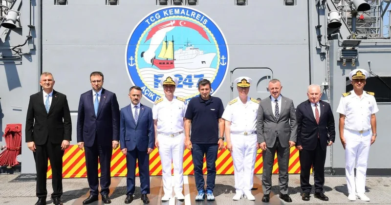 Kocaeli de, 20 23 Ağustos tarihlerinde düzenlenecek TEKNOFEST Mavi Vatan öncesinde hazırlık toplantısı gerçekleştirildi.
