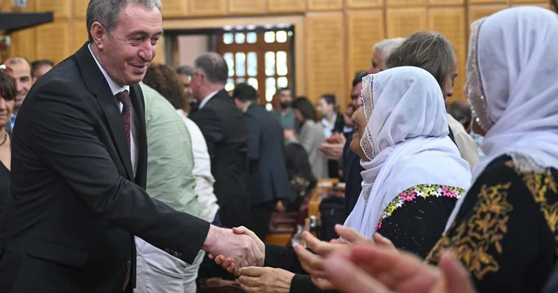 DEM Partili Bakırhan Kürtçe özlü sözle Terörsüz Türkiye yasasını anlattı