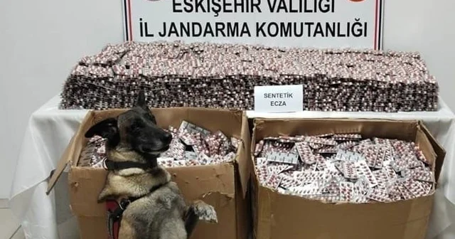 Jandarma 84 bin adet sentetik ecza hapı ele geçirdi, 3 kişi tutuklandı Eskişehir Haberleri Habertürk Yerel Haberler
