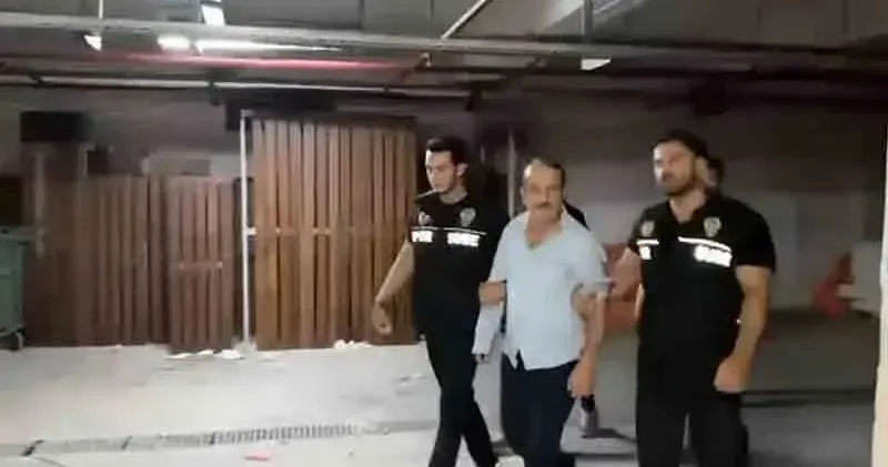 Galatasaray taraftar grubu lideri Sebahattin Şirin in evinde 65 milyon lira değerinde altın, döviz ve ziynet eşyası bulundu