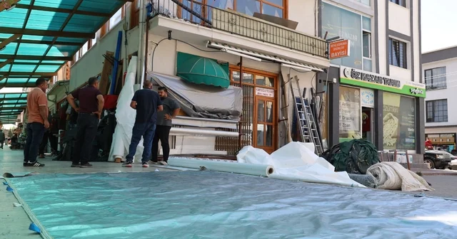 Kırşehir de, 55 yıldır aynı mesleği sürdürüyor Çadırcılığın son temsilcisi çırak bulamıyor Kırşehir Haberleri Habertürk Yerel Haberler
