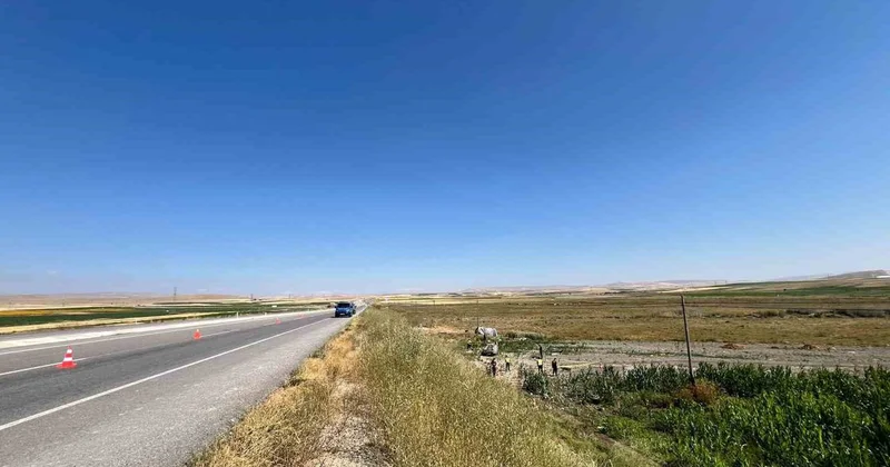 Kayseri de Takla Atan Araçta İki Kişi Hayatını Kaybetti