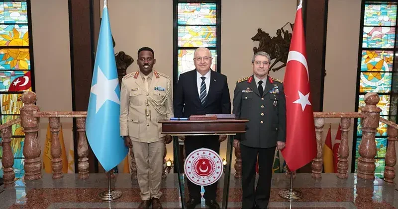 Bakan Güler, Somali Genelkurmay Başkanı Tuğgeneral Mohamud’u kabul etti