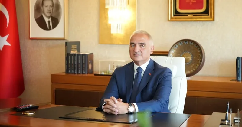 Bakan Ersoy duyurdu: Külhöyük’te 4 bin yıllık sürpriz! Sevgi çiçeğinin bilinen en eski tohum kalıntıları bulundu…