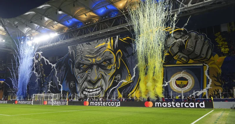 Fenerbahçe taraftarından Şampiyonlar Ligi ilk maçına özel koreografi!