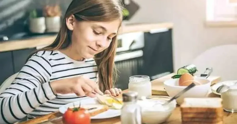 Okullar açılmadan önce uzmanlardan kahvaltı uyarısı! Çocuklarda obezite riskini arttırıyor!