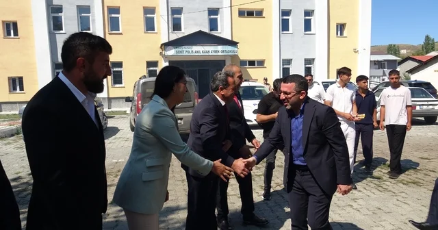 AK Parti Susuz da Danışma Meclisi coşkusu: İlçeye yapılan yatırımlar masaya yatırıldı Kars Haberleri Habertürk Yerel Haberler