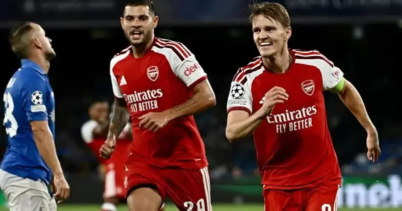 Arsenal e Napoli de 3 puanı Ödegaard getirdi... (ÖZET) Napoli Arsenal maç sonucu 0 1 Fanatik Gazetesi Futbol Haberleri Spor