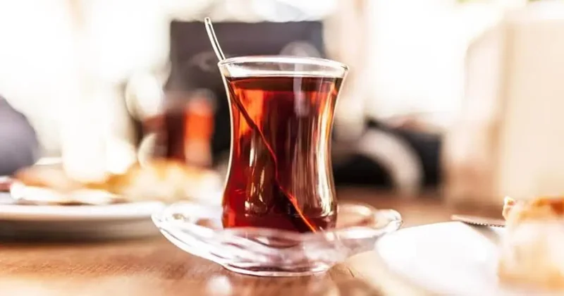 Çok sıcak içenler dikkat: Zararı ortaya çıktı! Herkesi şaşkına çevirdi