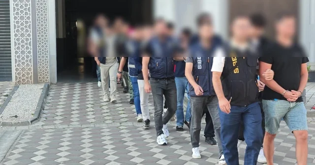 Borsa yatırımı vaadiyle 4,5 milyon liralık vurgun: 8 tutuklama Kocaeli Haberleri Habertürk Yerel Haberler