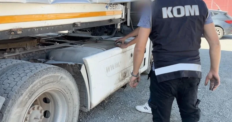 Iğdır da tır dorsesinde 9 ton kaçak akaryakıt bulundu