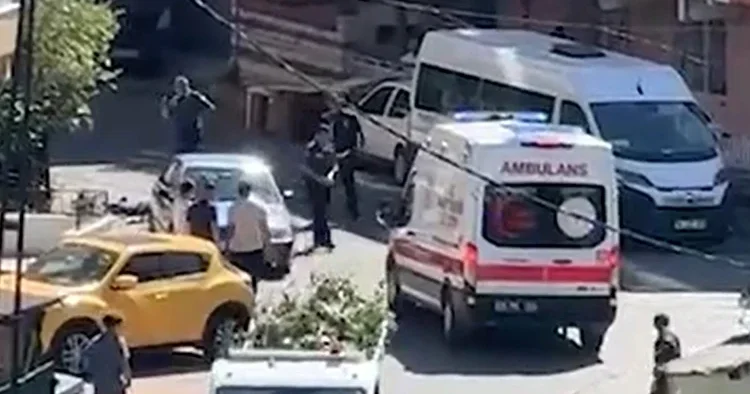 Maltepe de ev sahibi ile işletmeci kapıştı: Silahlı olayda özel harekât devrede: 2 ölü, 1 yaralı