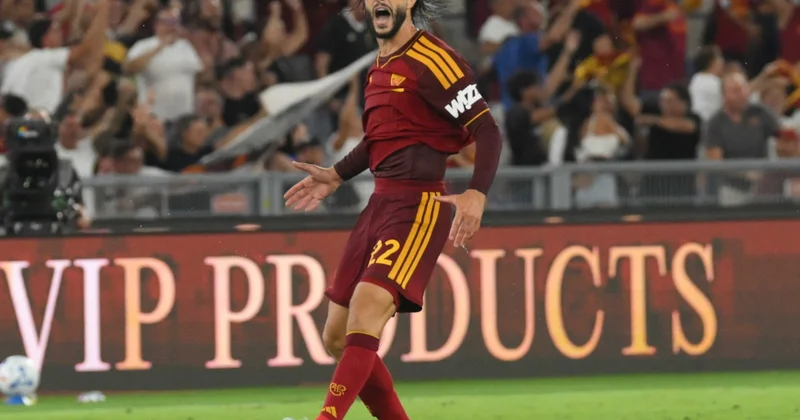 Roma dan Fenerbahçe maçına özel forma! İşte sebebi Sözcü Gazetesi