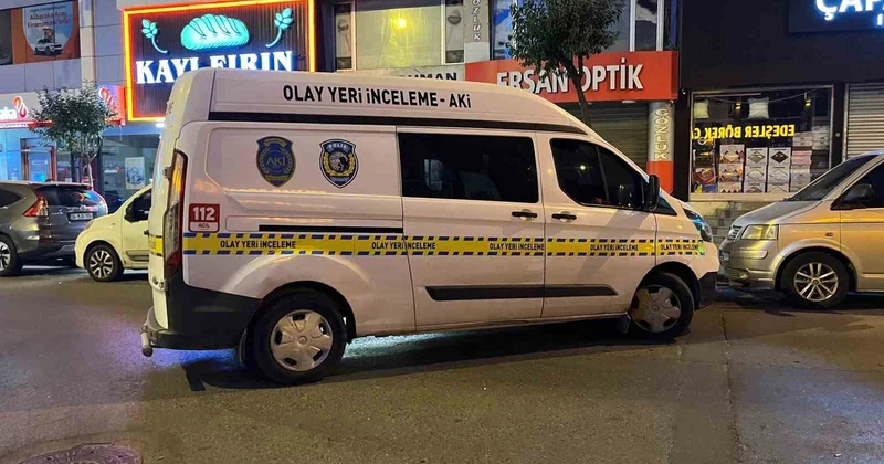 İstanbul Esenler de silahlı kavgada 2 kişi yaralandı, polis şüphelileri arıyor